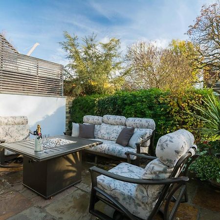 Breathtaking Putney Home With Gorgeous Garden Richmond  Dış mekan fotoğraf