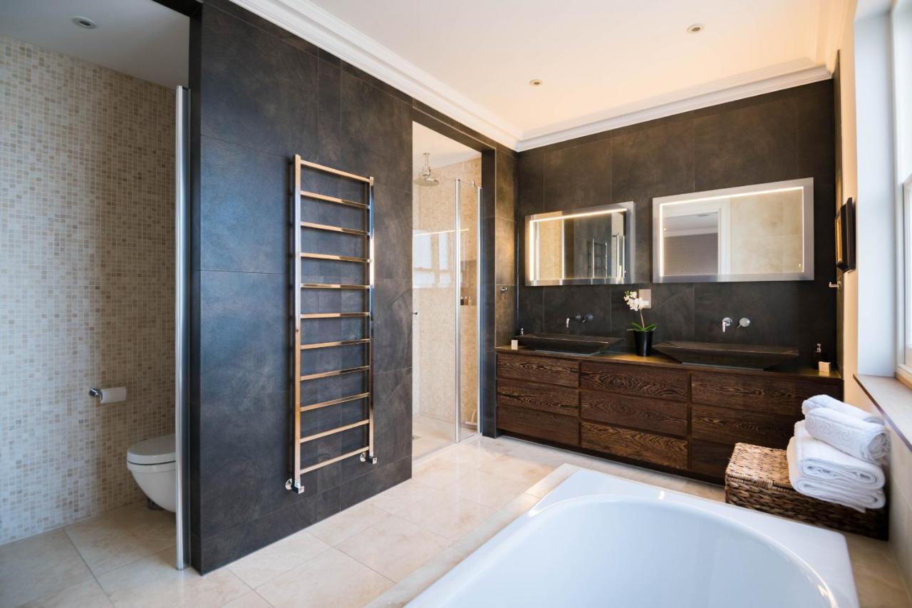 Breathtaking Putney Home With Gorgeous Garden Richmond  Dış mekan fotoğraf