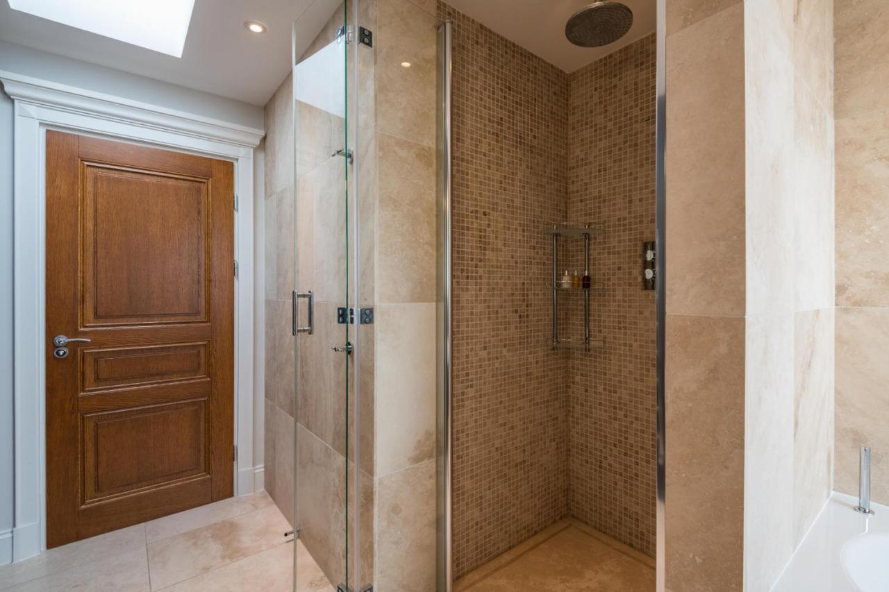 Breathtaking Putney Home With Gorgeous Garden Richmond  Dış mekan fotoğraf