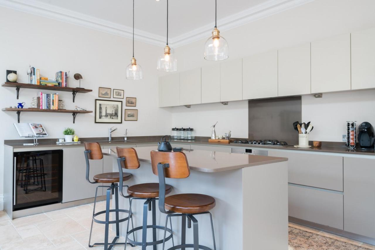 Breathtaking Putney Home With Gorgeous Garden Richmond  Dış mekan fotoğraf