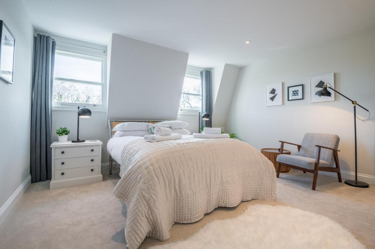 Breathtaking Putney Home With Gorgeous Garden Richmond  Dış mekan fotoğraf