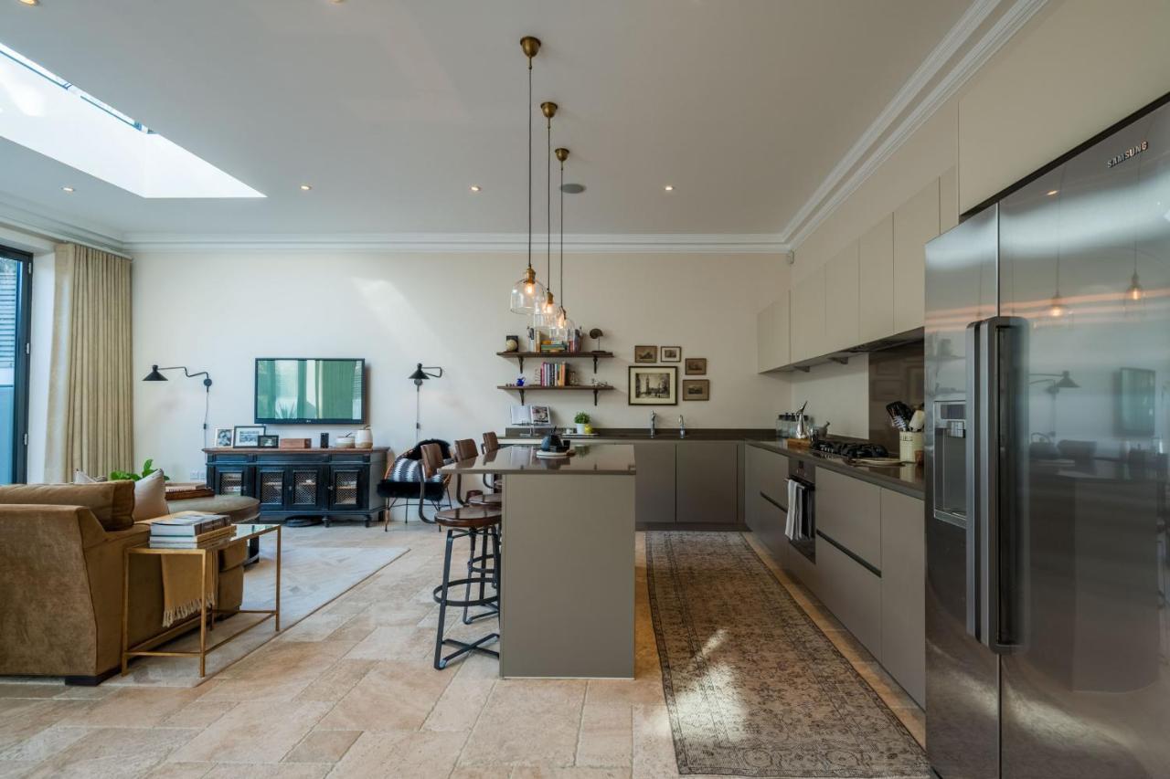 Breathtaking Putney Home With Gorgeous Garden Richmond  Dış mekan fotoğraf