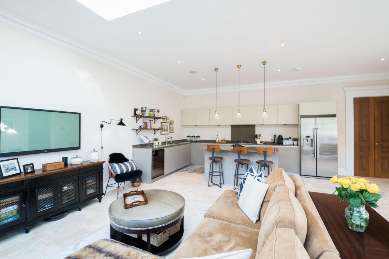 Breathtaking Putney Home With Gorgeous Garden Richmond  Dış mekan fotoğraf