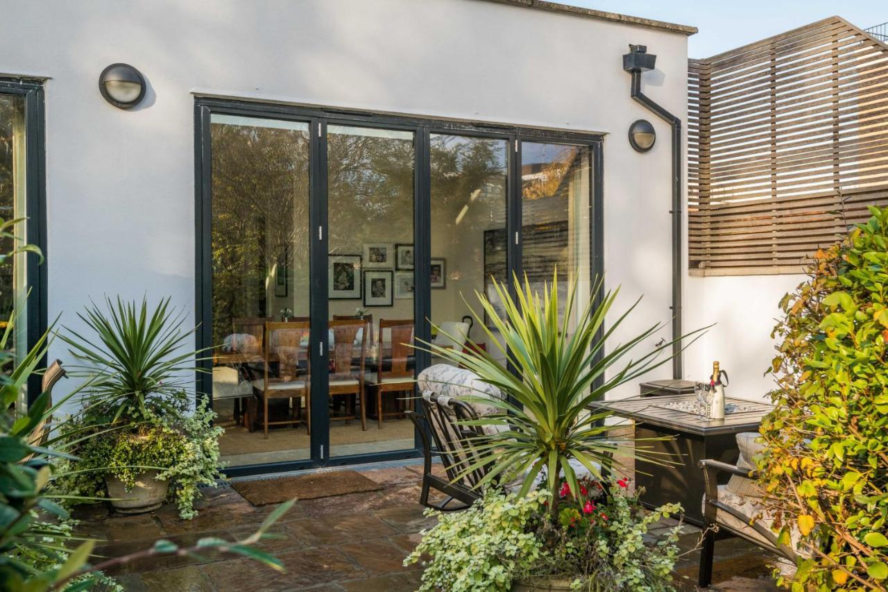 Breathtaking Putney Home With Gorgeous Garden Richmond  Dış mekan fotoğraf